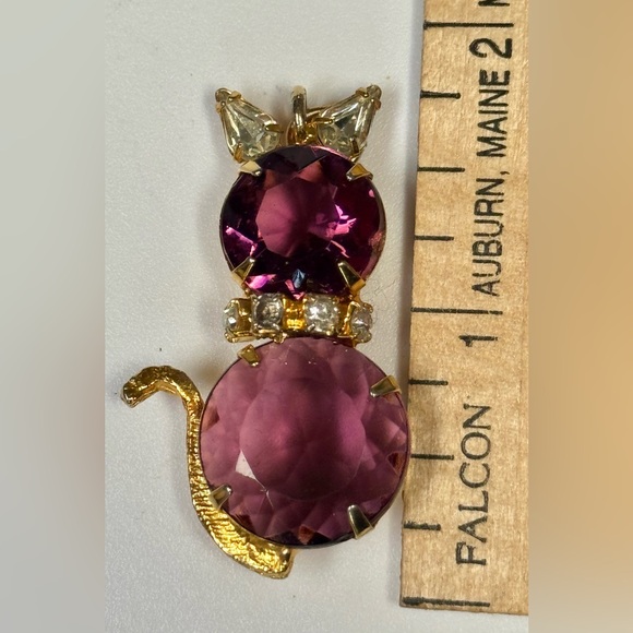 Vintage Purple/Amethyst 1960’s Cat Pendent - Picture 3 of 5